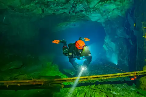 © Komati Springs Diving